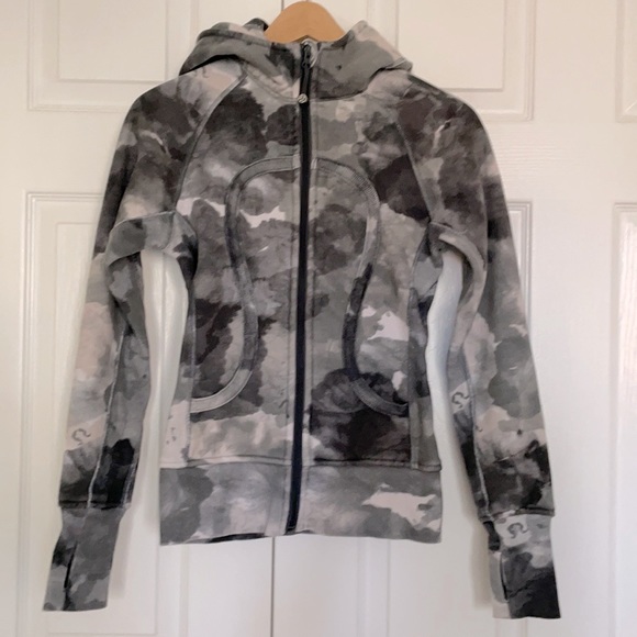 lululemon athletica Tops - Lululemon grey white scuba hoodie. Size 4